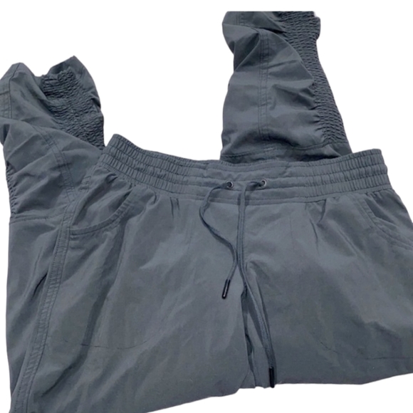 Athleta grey athletic pants size 2 - Picture 1 of 6